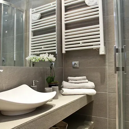 Private - Bastille - Place Des Vosges Paris