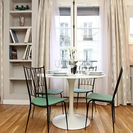 Private - Bastille - Place Des Vosges Apartment *